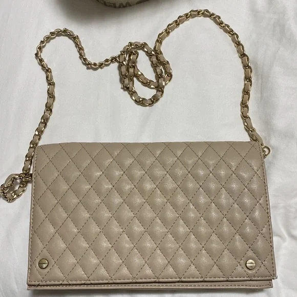 Purse - Picture 3 of 4